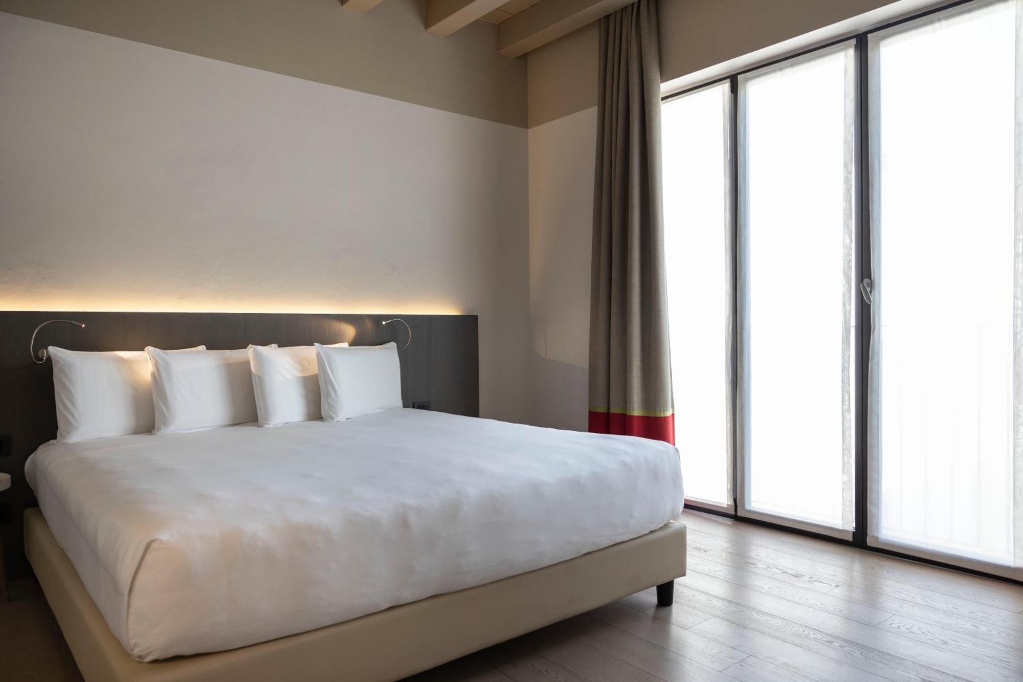 Savona 18 Suites Мілан Номер фото